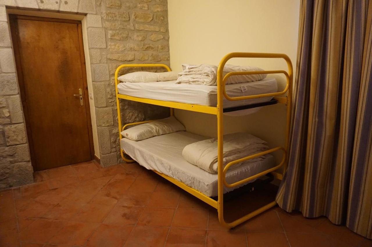 Albergue De Sos del Rey Católico Екстериор снимка